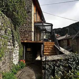  Hébergement de vacances L'hacienda, Maison De Caractere